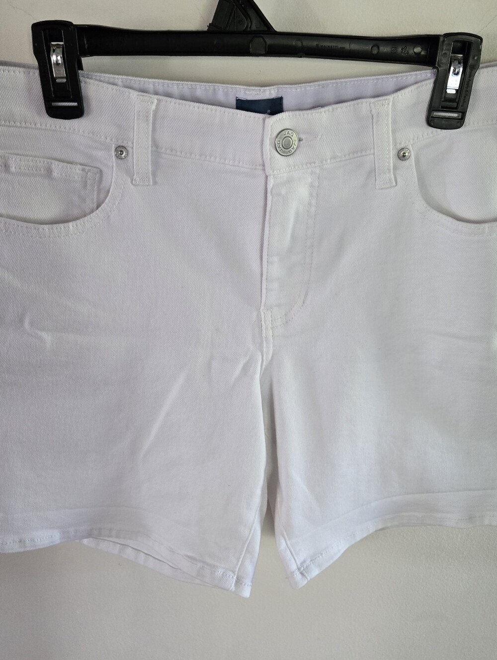 JAG Alex Boyfriend Shorts Womens Size 10 White Denim 7.5 Inch Inseam EUC